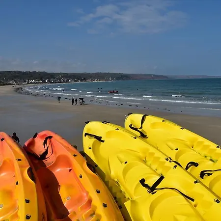 De La Plage Et Du Pole Nautique 펜션